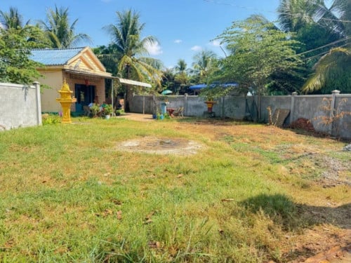 🏦House Available for Urgent Sale at a Special Price (Negotiable).