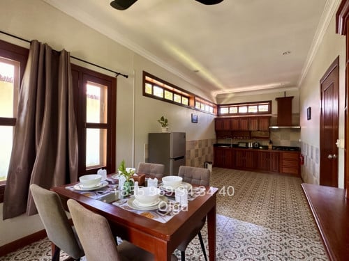 🔑  Siem Reap,  Villa with shared Swimming Pool for Rent (#30804)