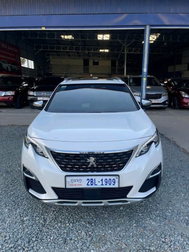 🚗លក់រថយន្ត Peugeot 3008 ឆ្នាំផលិត2020 Full option កាត់ពីម្ចាស់ដើម🏦តម្លៃ 19500$ ចរចា✨🥰