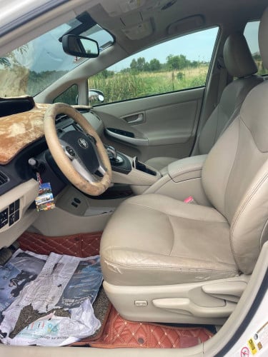 មានក្នុងស្តុកស្រាប់🚘 𝐓𝐨𝐲𝐨𝐭𝐚 𝐏𝐫𝐢𝐮𝐬 ឆ្នាំ𝟎𝟏𝟎 𝐨𝐩𝐭𝐢𝐨𝐧𝟎𝟓 ពណ៌សកាំម៉ៃ ប្រភេទស្លាកលេខ
