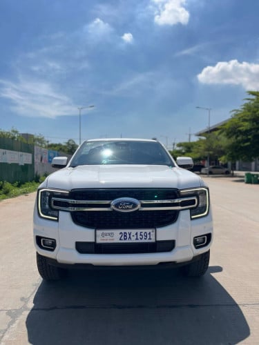 ឡានលក់XLT023ស្រុីន១ជុំ