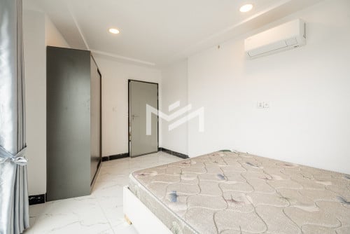 1 Bedroom Condo For Rent