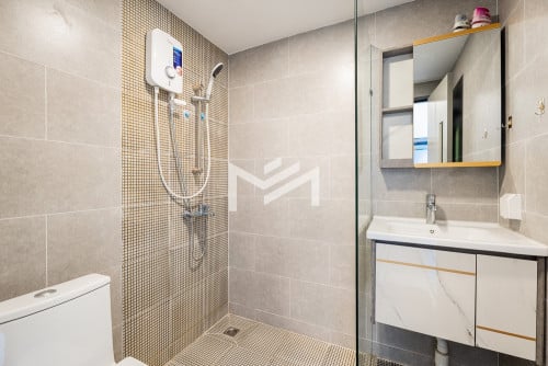 1 Bedroom Condo For Rent