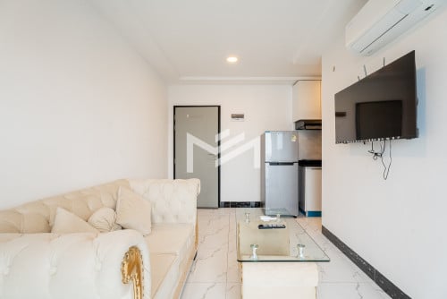 1 Bedroom Condo For Rent