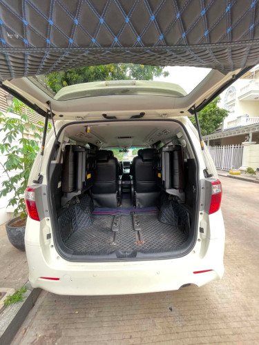 2011 Toyota Alphard full Auto 3
