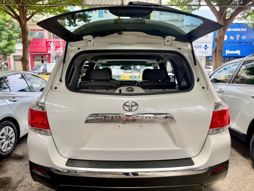 2012 Highlander 4 Cylinders Full Option