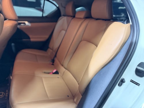 2012 Lexus CT200h Full Option ម្ចាស់ដើម