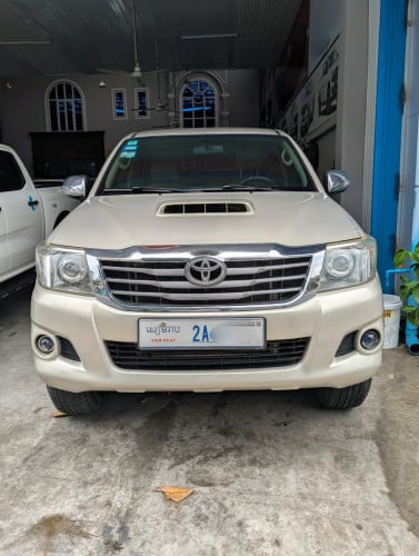 2014 Toyota Hilux Vigo ឆ្វេងសុីនប៉ុង២ ថ្នាំសុីនមួយជុំ