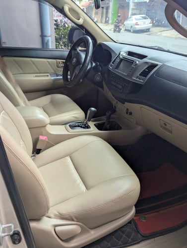 2014 Toyota Hilux Vigo ឆ្វេងសុីនប៉ុង២ ថ្នាំសុីនមួយជុំ