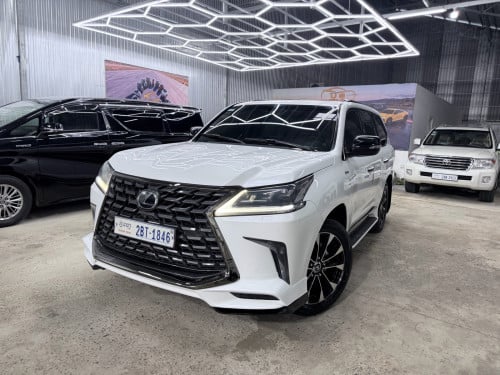 2018 Lexus 570 up Kuru ឡានស្អាត គីឡូ តិច