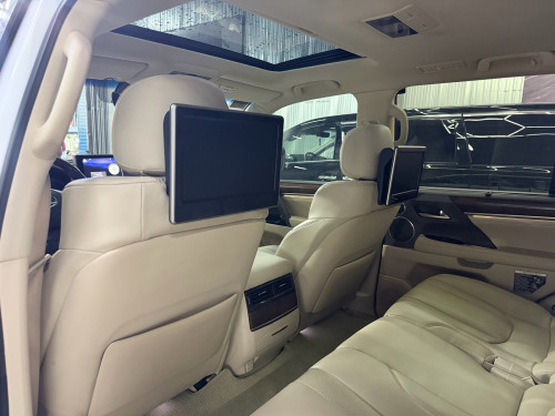 2018 Lexus 570 up Kuru ឡានស្អាត គីឡូ តិច