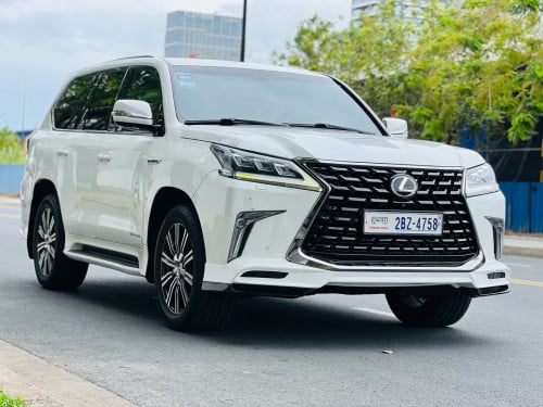 2018 Lexus LX450D V8 Full option