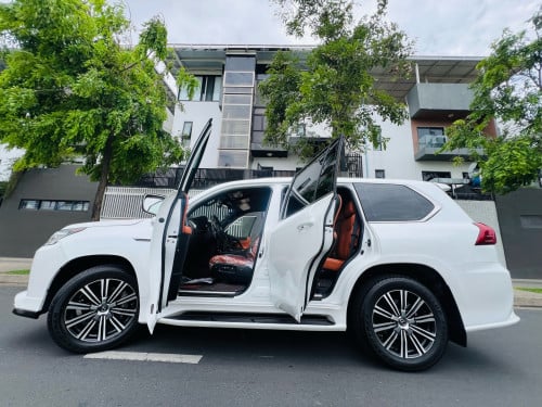 2018 Lexus LX450D V8 Full option