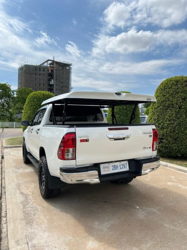 2020 Toyota Hilux Revo Premium Full option