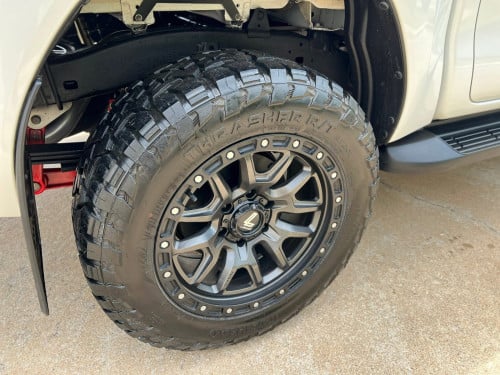 2020 Toyota Hilux Revo Premium Full option