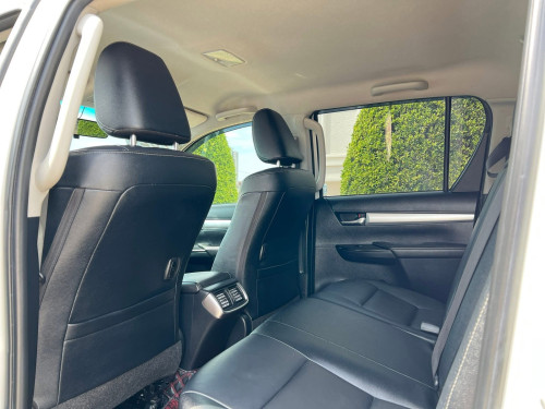 2020 Toyota Hilux Revo Premium Full option