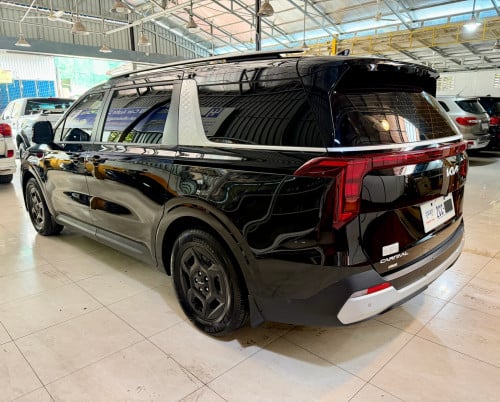2025 KIA Canival សាំង11កៅអី លេងកៅអី VIP ហើយស្អាតណាស់