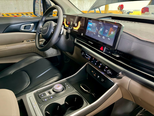 2025 KIA Canival សាំង11កៅអី លេងកៅអី VIP ហើយស្អាតណាស់