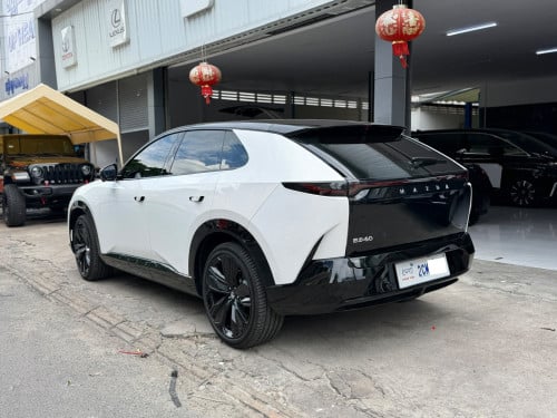 2025 Mazda EZ60 max EV 3000km only