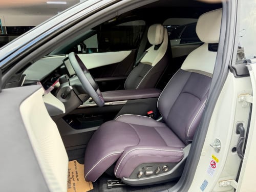 2025 Mazda EZ60 max EV 3000km only