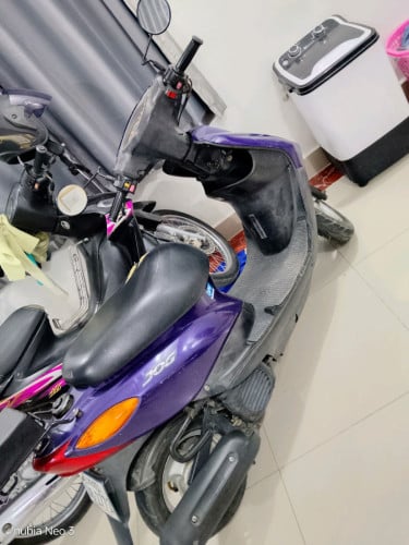 230$  Yamaha  jog