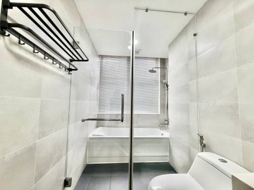 2BR 2BT for rent in BKK1 $1,300