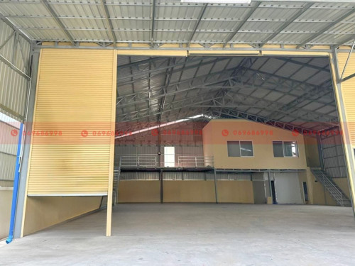 360 Sqm Warehouse With Loading Bay Canopy Space For Lease In Sen Sok