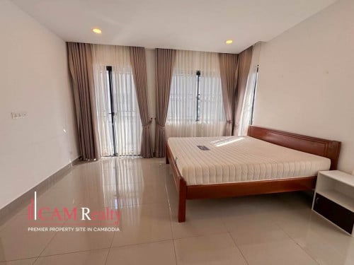 4 Bedrooms Twin Villa For Rent in Chip Mong Land Landmark 60M