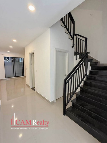 4 BR Shophouse Grand For Rent In Gated Community of Borey Chip Mong 598
