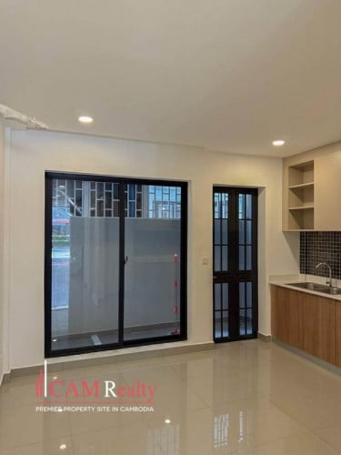 4 BR Shophouse Grand For Rent In Gated Community of Borey Chip Mong 598
