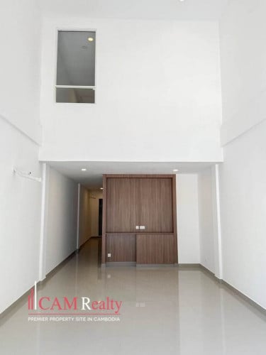 4 BR Shophouse Grand For Rent In Gated Community of Borey Chip Mong 598
