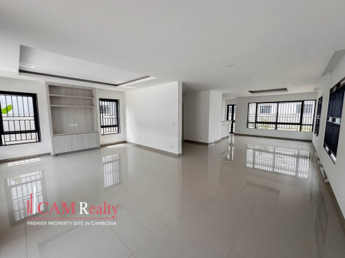 5+1 Bedrooms Queen A Villa For Rent In Borey Chip Mong Land Park Land 6A