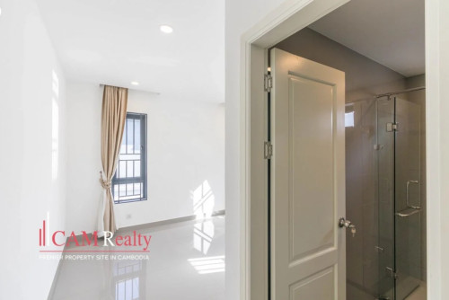 6 Bedrooms Queen A Villa For Rent In Chip Mong Land, Landmark 60M