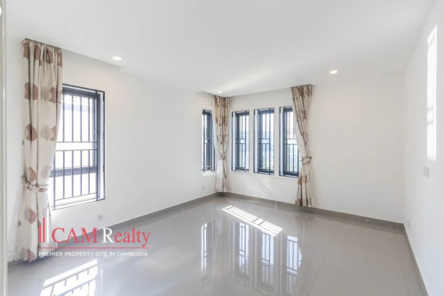 6 Bedrooms Queen A Villa For Rent In Chip Mong Land, Landmark 60M