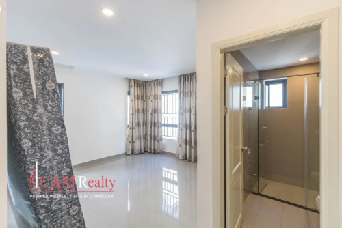 6 Bedrooms Queen A Villa For Rent In Chip Mong Land, Landmark 60M