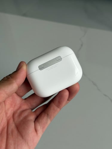 AirPod Pro 3 99%