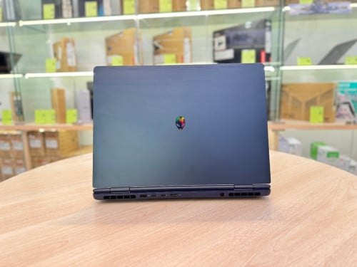 Alienware 16 Aurora CPU Core 7-240H l RAM 32GB l SSD 1TB l VGA 5060 l 16" 2.5K 120Hz (2 Hand)