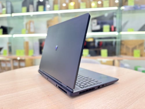 Alienware 16 Aurora CPU Core 7-240H l RAM 32GB l SSD 1TB l VGA 5060 l 16" 2.5K 120Hz (2 Hand)