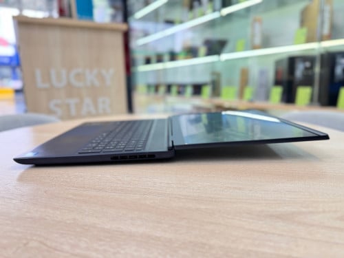 Alienware 16 Aurora CPU Core 7-240H l RAM 32GB l SSD 1TB l VGA 5060 l 16" 2.5K 120Hz (2 Hand)
