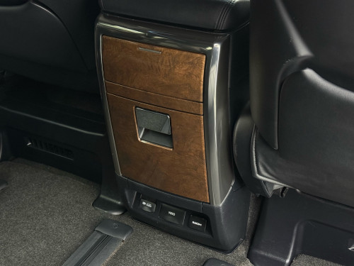 Alphard 2016 Executive lounge