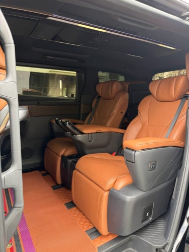 Alphard 2024