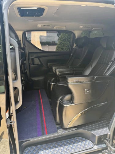 Alphard015up022សាំងសុទ្ធឡានស្អាតម្ចាស់ដើម>មានលុយ15000$ដកឡានបានភ្លាមៗអត់សិក្សាអត់ឆែកCBC