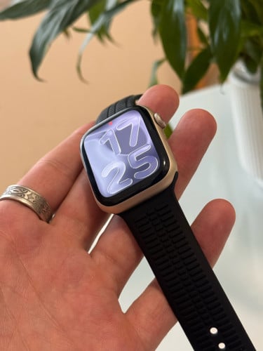 Apple Watch Series 9 – Like New (100% Battery Health) GPS 45mm
