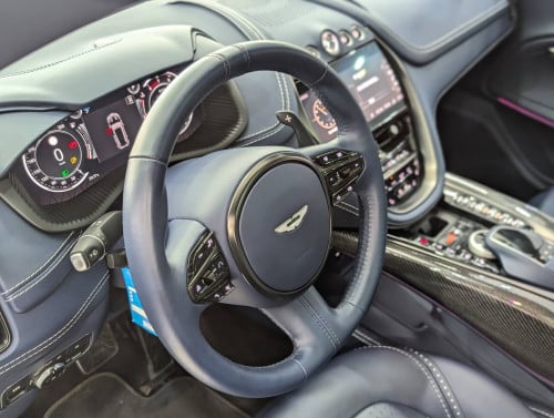 Aston Martin DBX