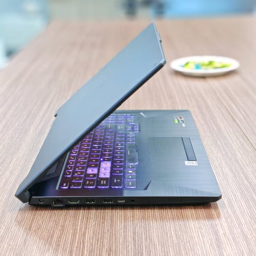 Asus TUF A17 GTX1660Ti