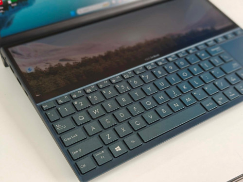 ASUS ZenBook Duo