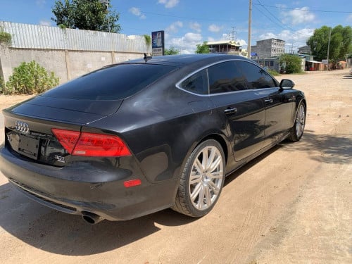 Audi A7 2012 V6 សាំង ម្ចាស់ដេីម ឡានអ្នកប្រេី លេខBY