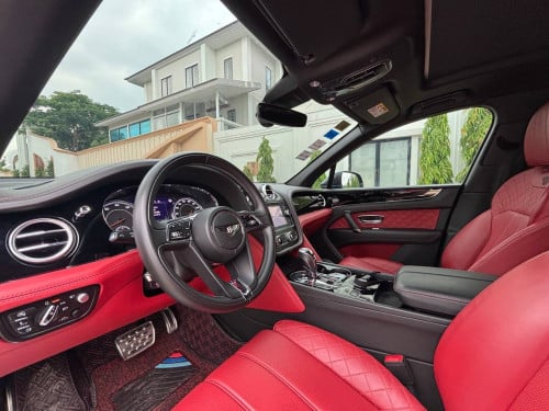 Bentley Benteyga 2018