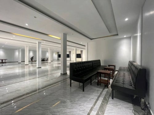 Building For Rent