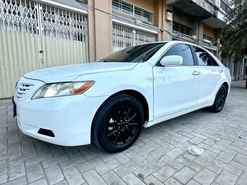 Camry 07 Le លក់
